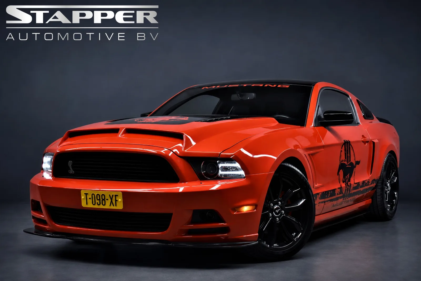 Ford Mustang (2014) — foto 1