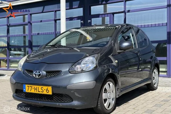 Toyota Aygo (2009) — foto 1