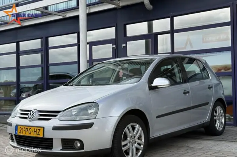 Volkswagen Golf (2004)