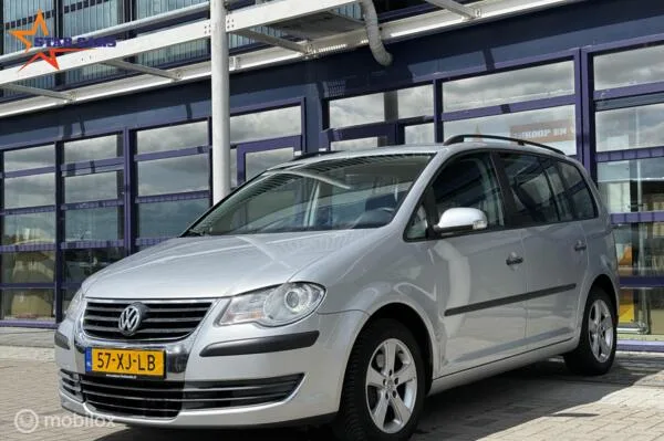 Volkswagen Touran (2007) — foto 1