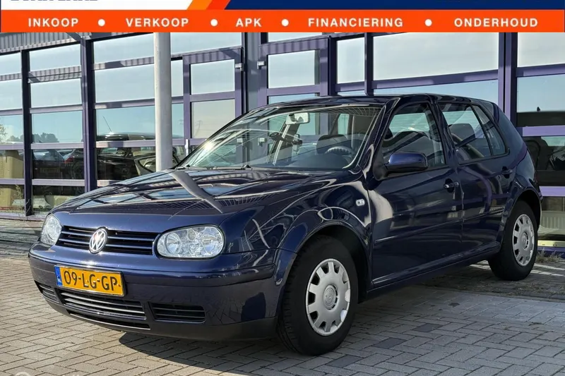 Volkswagen Golf (2003)