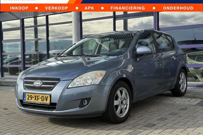 Kia Ceed (2007)