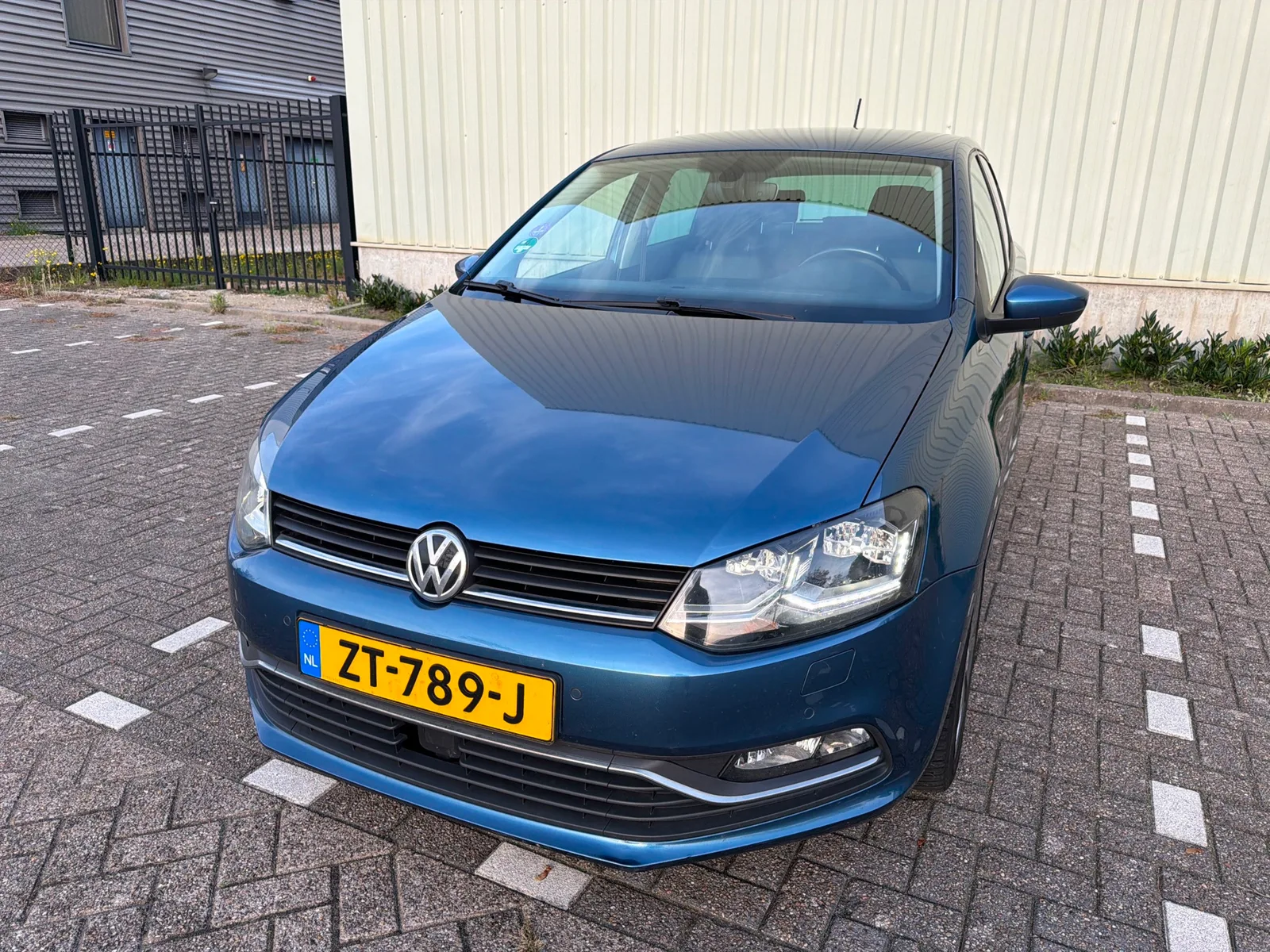 Volkswagen Polo (2016) — foto 1