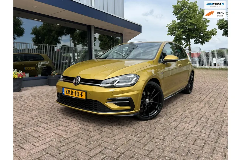 Volkswagen Golf (2025)