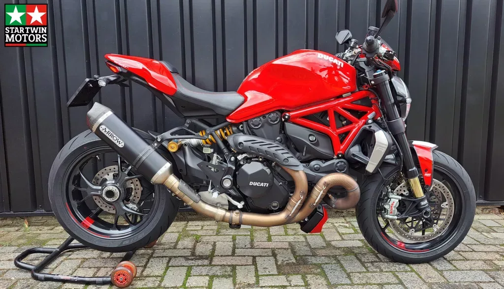 Ducati Monster 1200 R (2016) — foto 1