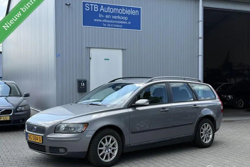 Volvo V50 (2004)