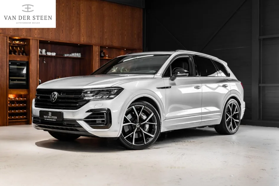 Volkswagen Touareg (2021) — foto 1