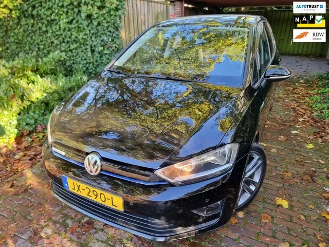 Volkswagen Golf Sportsvan (2016) — foto 1