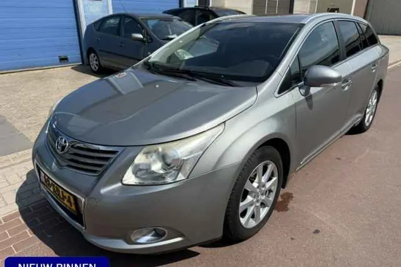 Toyota Avensis (2010)