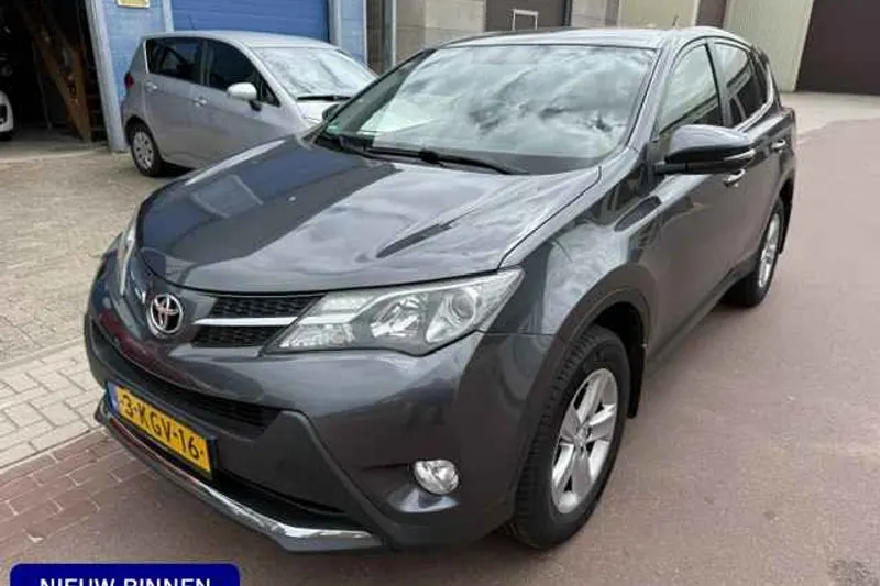 Toyota RAV4 (2013)