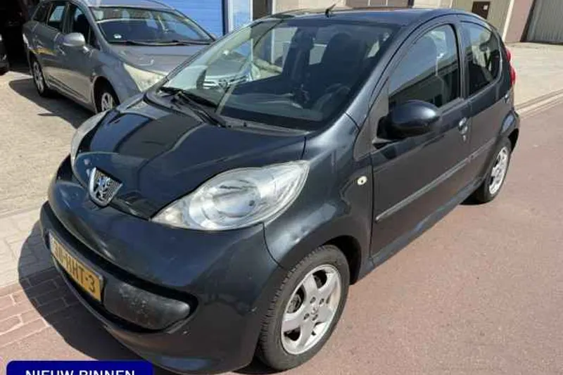 Peugeot 107 (2009)