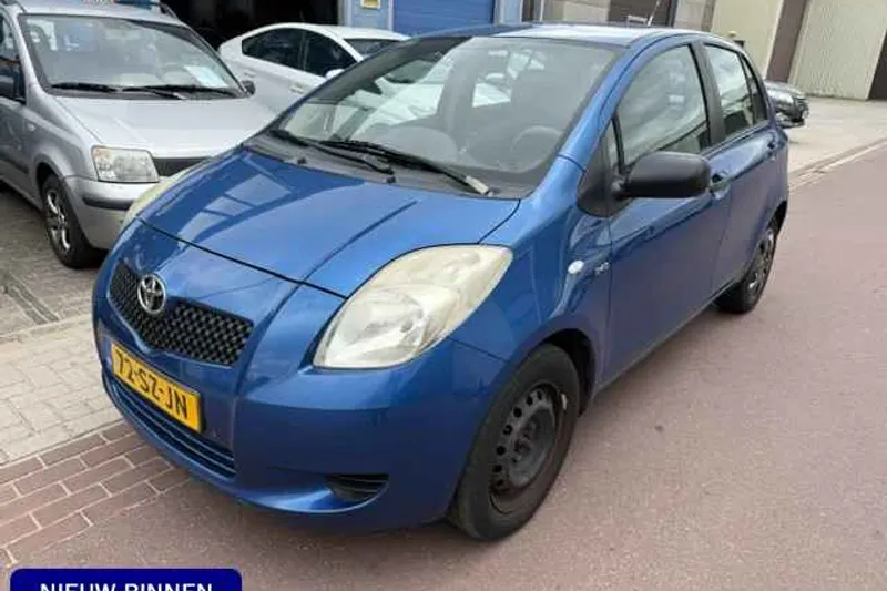 Toyota Yaris (2006)