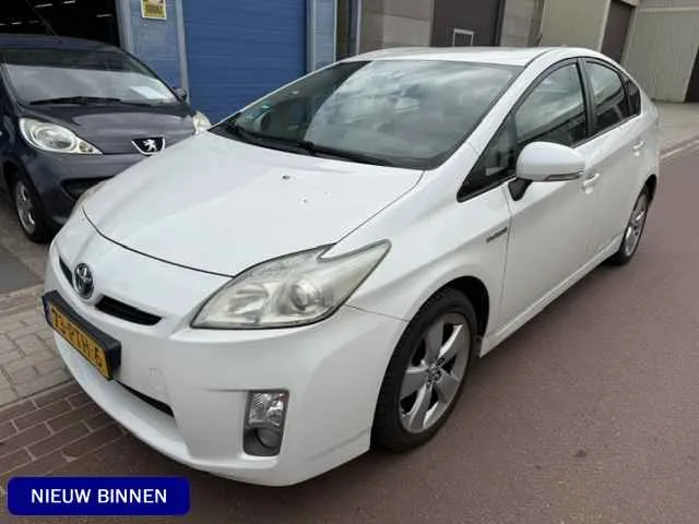 Toyota Prius (2011) — foto 1
