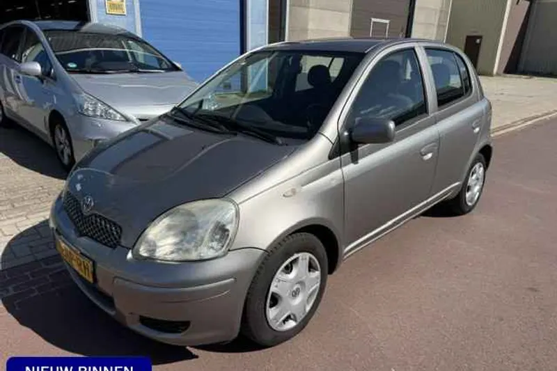 Toyota Yaris (2004)