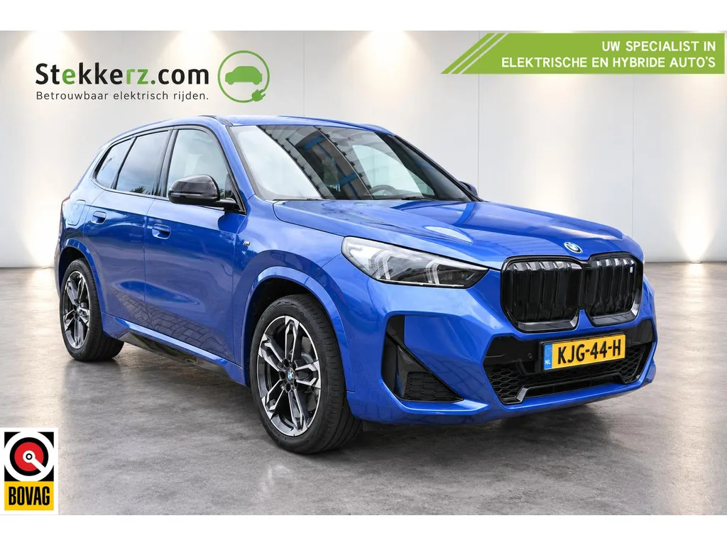 BMW iX1 (2023) — foto 1