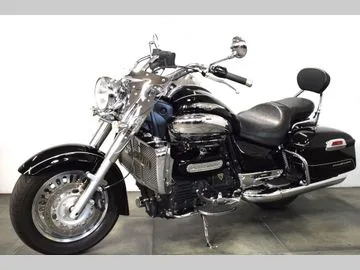 Triumph Rocket III Touring (2012) — foto 1