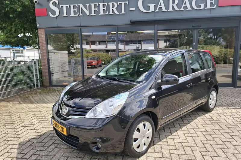 Nissan Note (2010)