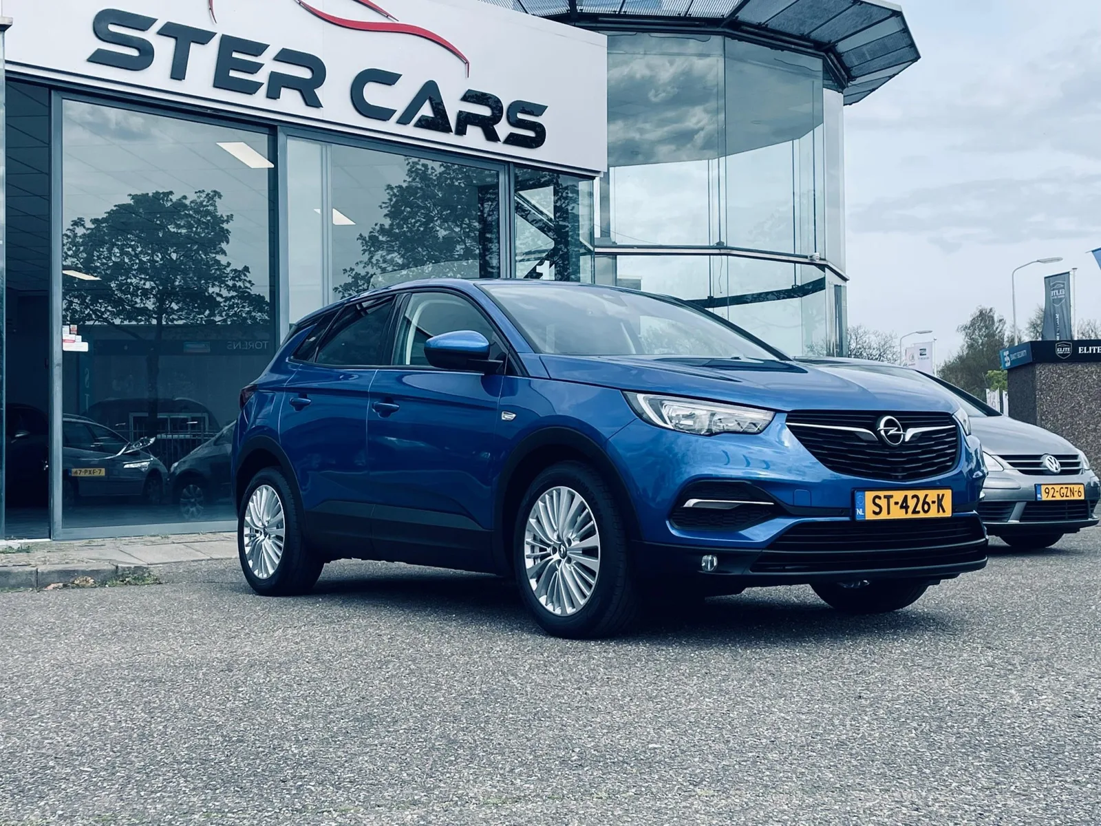 Opel Grandland X (2018) — foto 1