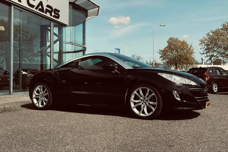Peugeot RCZ (2011)