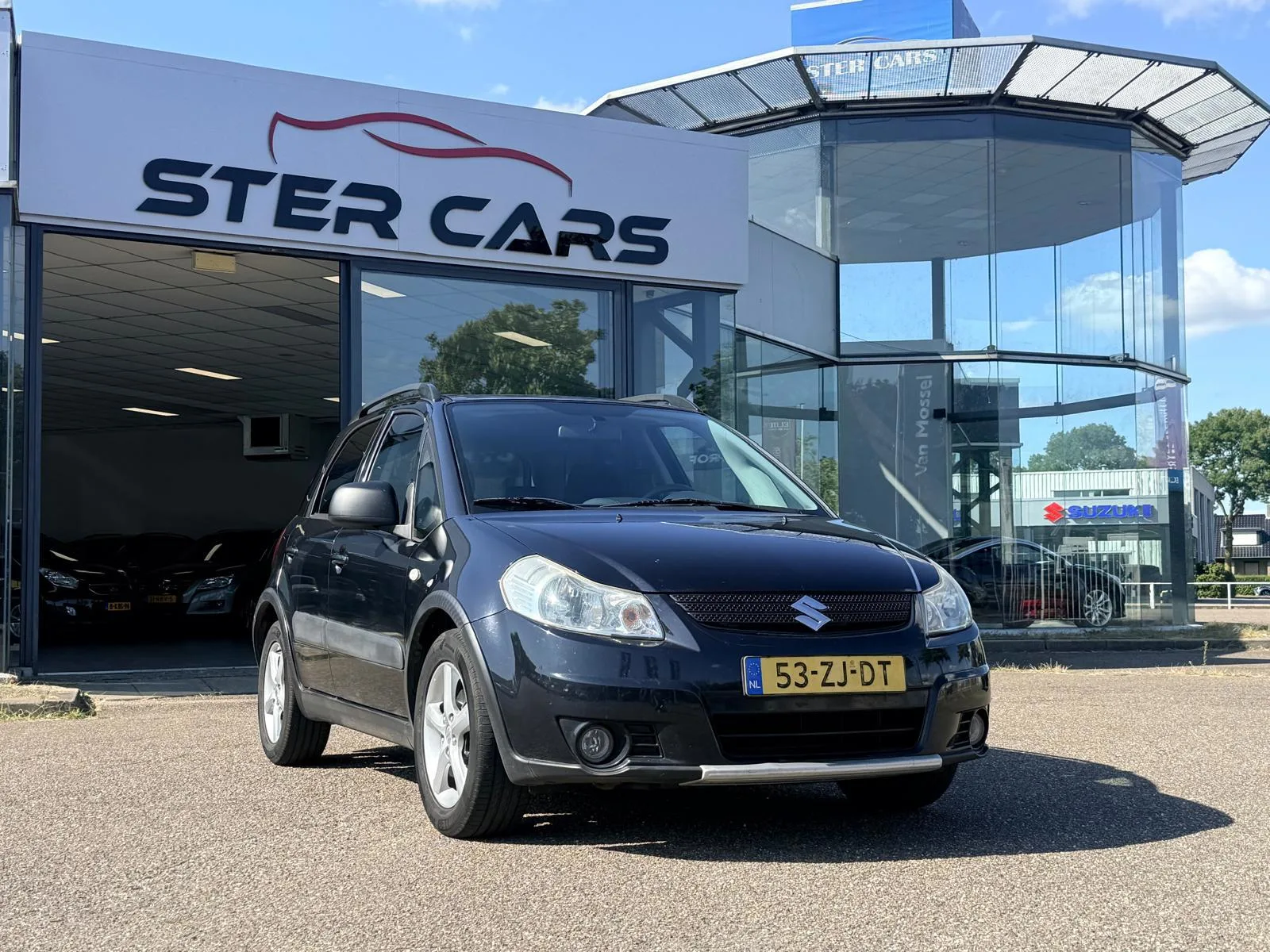 Suzuki SX4 (2008) — foto 1