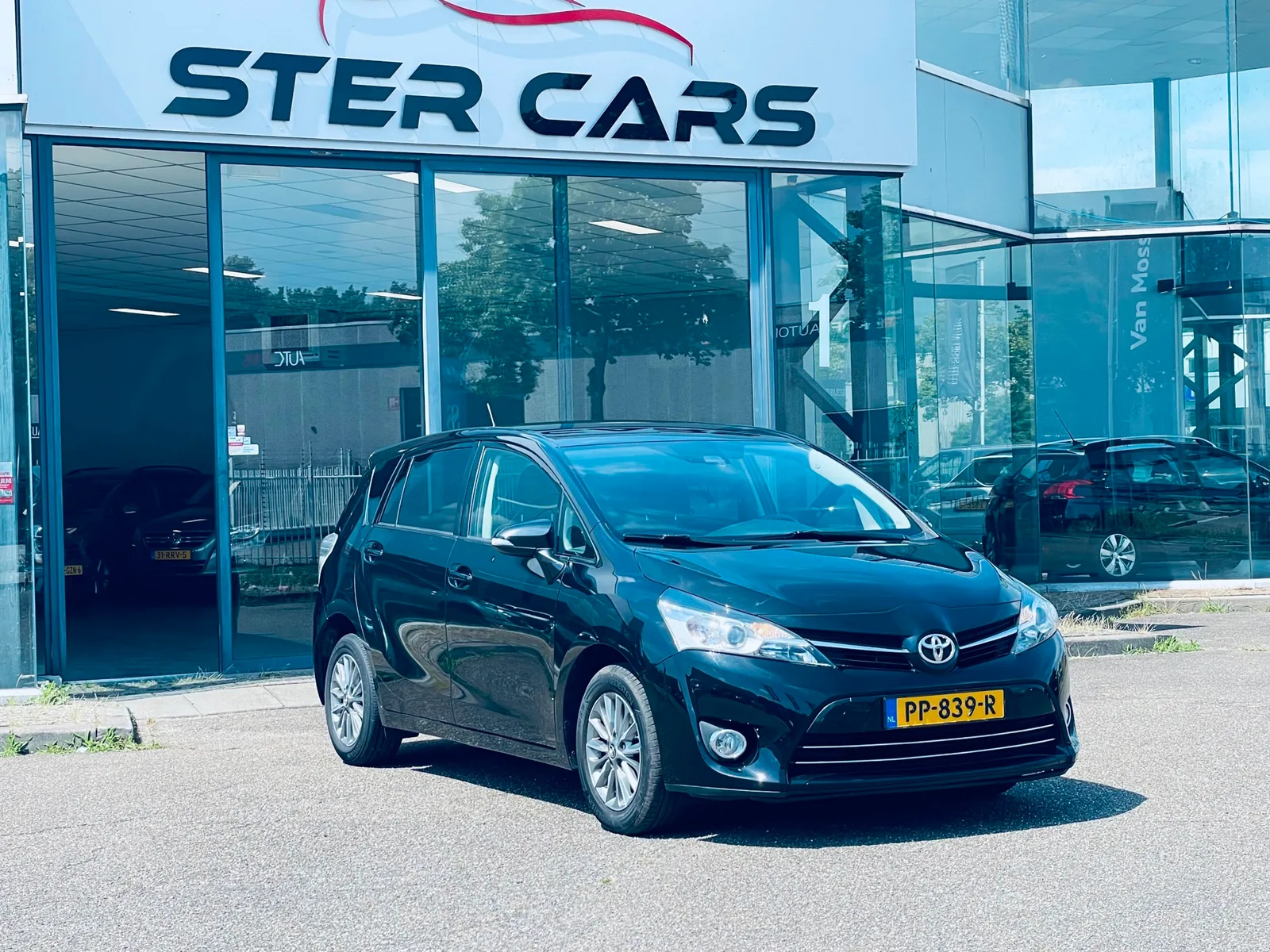 Toyota Verso (2017) — foto 1