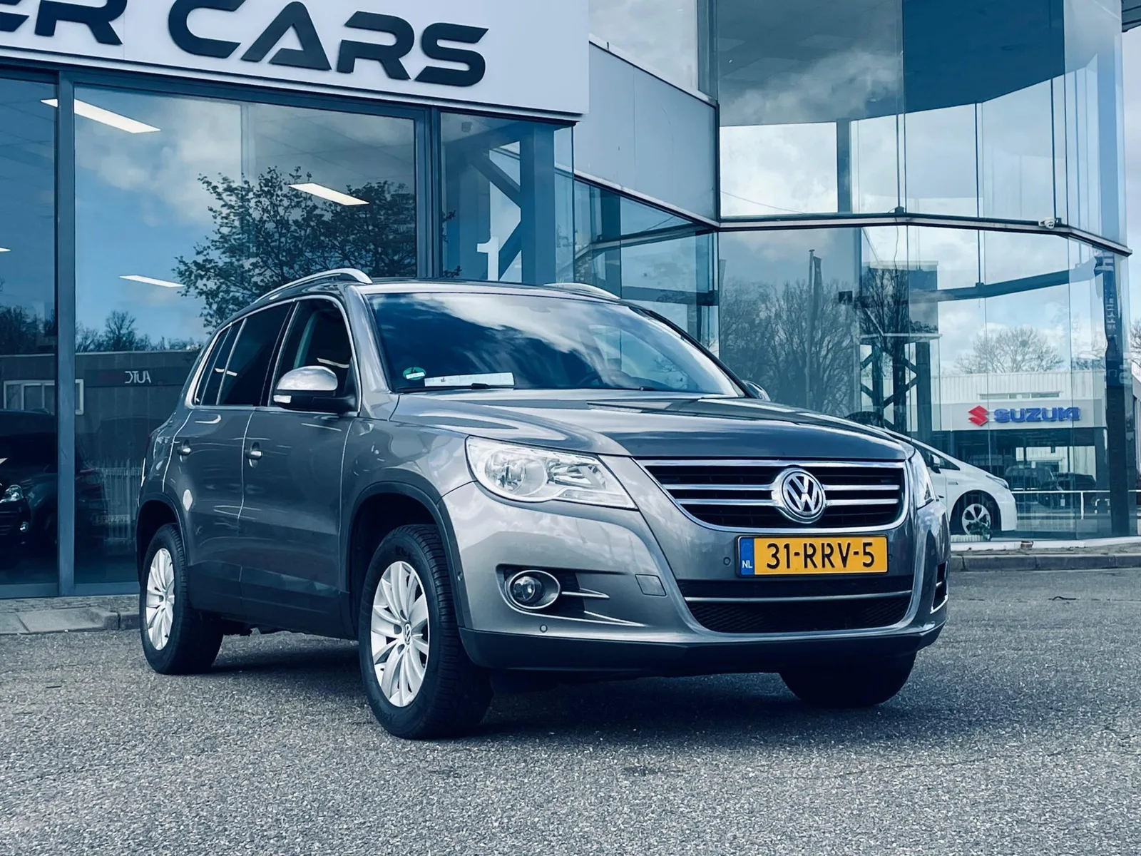 Volkswagen Tiguan (2011) — foto 1