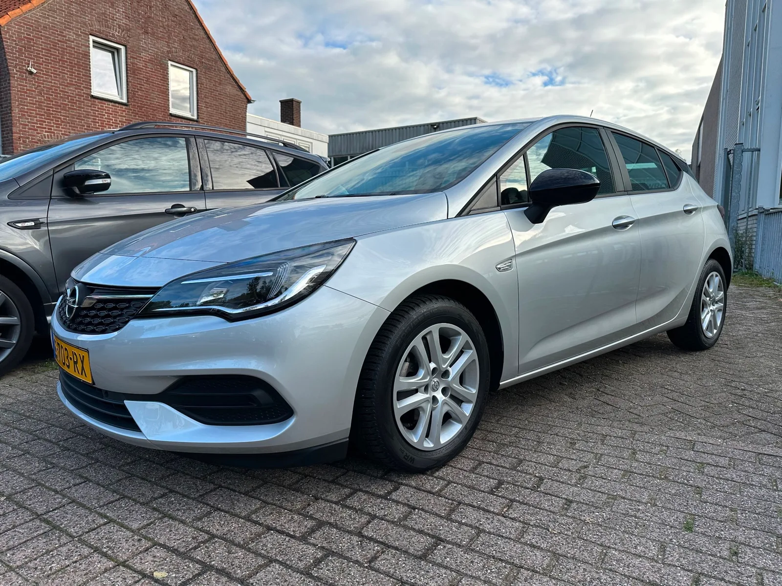 Opel Astra (2021) — foto 1