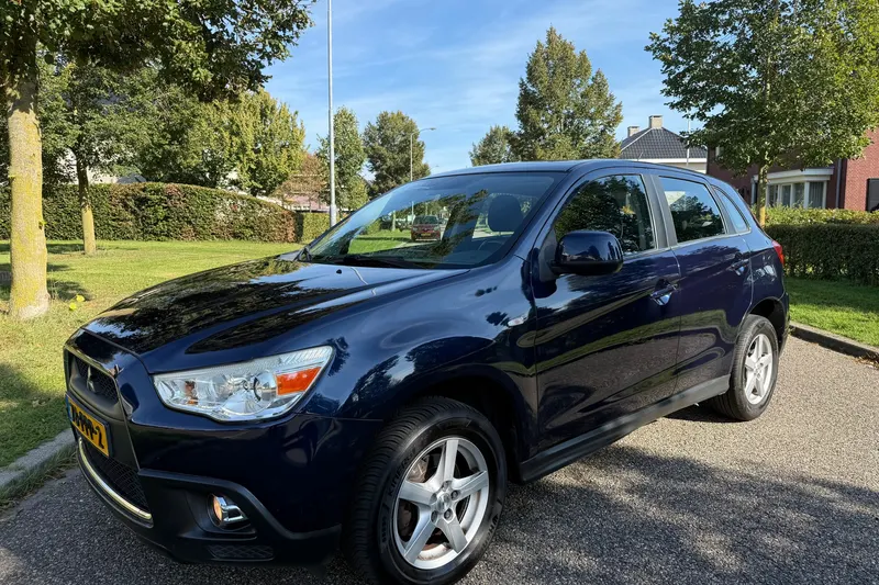 Mitsubishi ASX (2011)