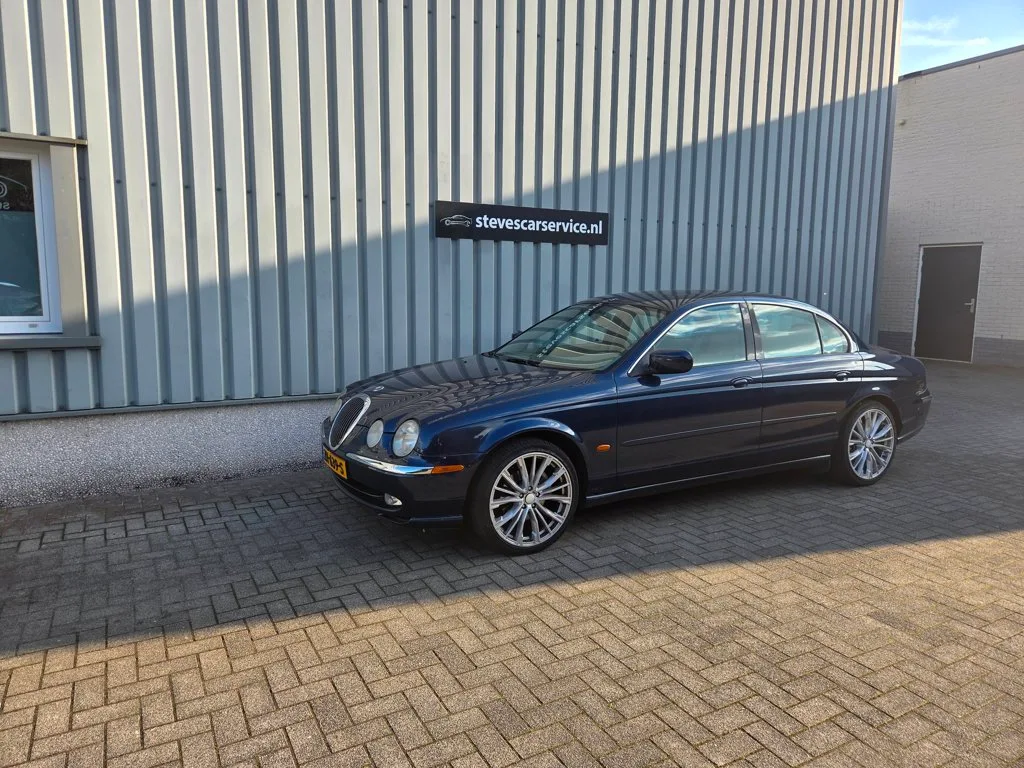 Jaguar S-Type (1999) — foto 1