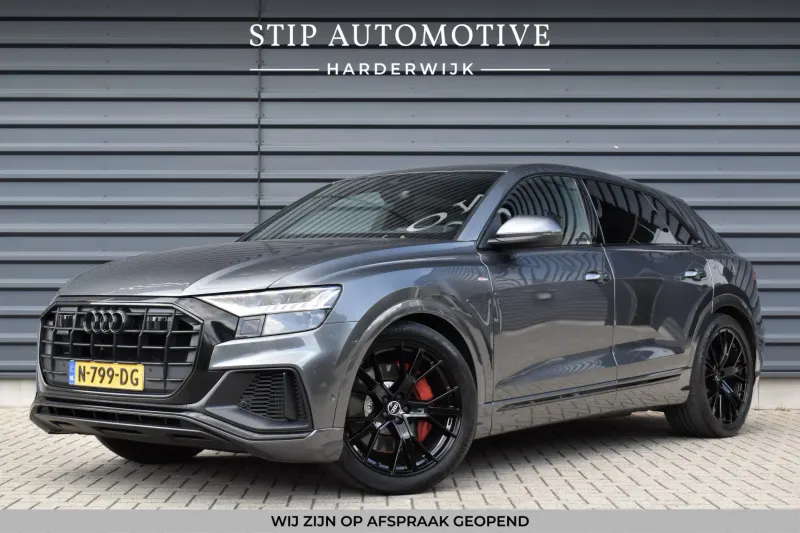 Audi Q8 (2021)