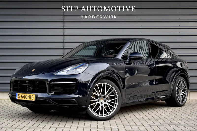 Porsche Cayenne (2023)
