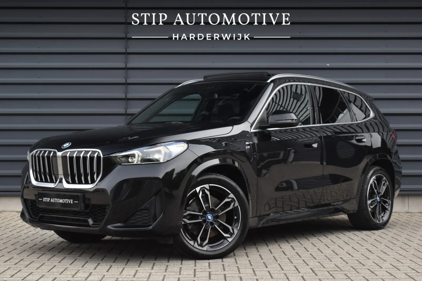 BMW X1 (2023) — foto 1