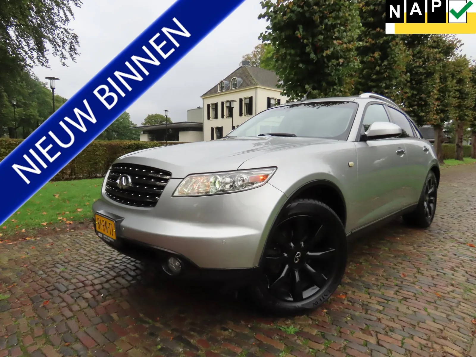 Infiniti FX (2005) — foto 1