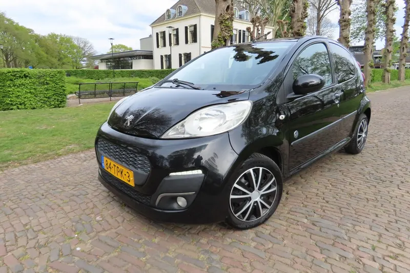 Peugeot 107 (2012)