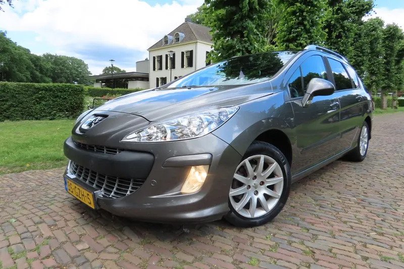 Peugeot 308 (2008)