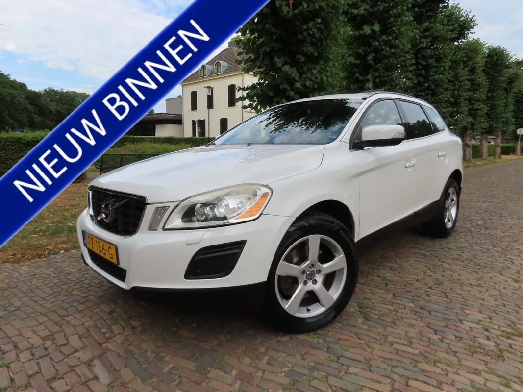 Volvo XC60 (2011) — foto 1