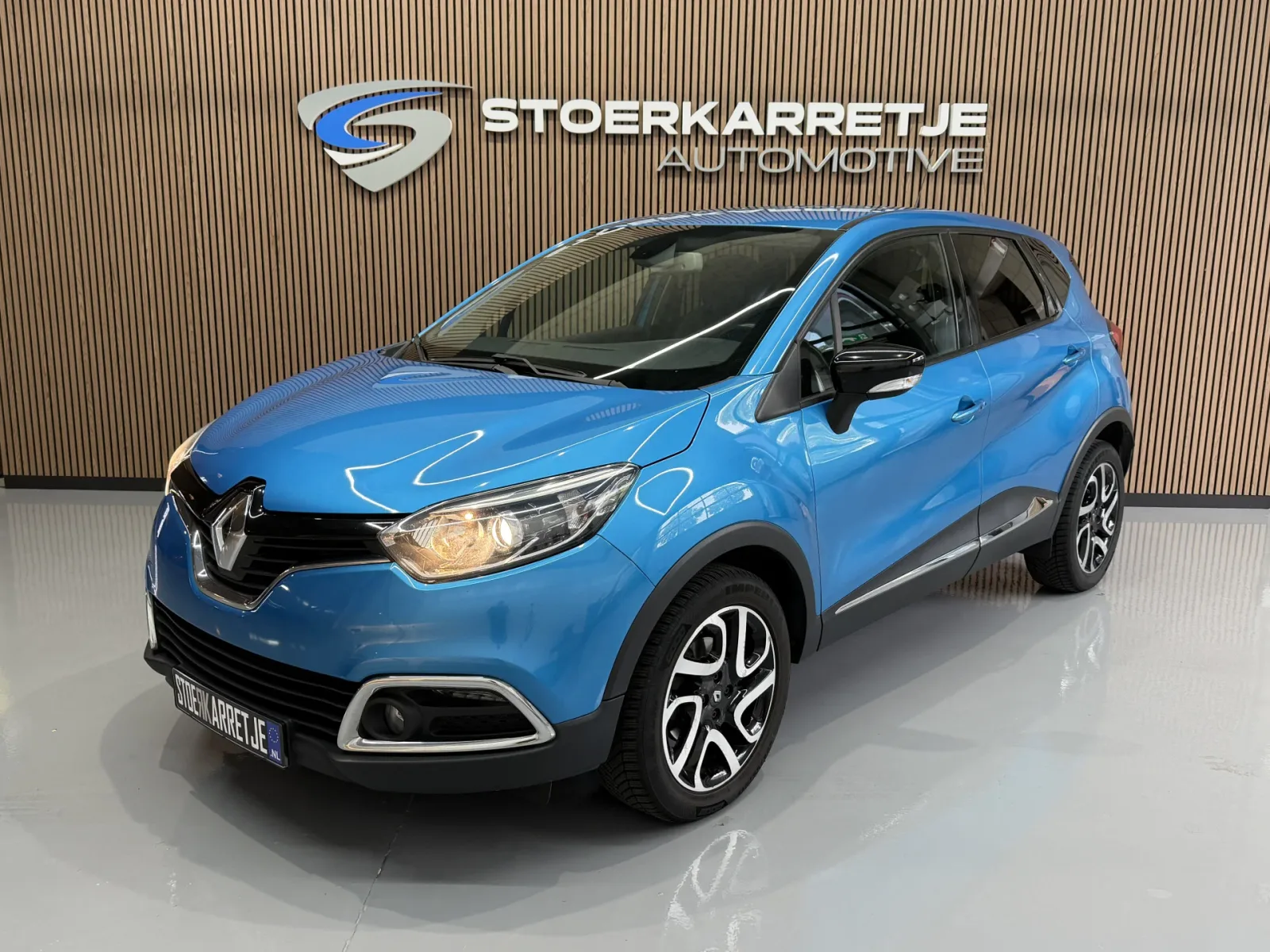 Renault Captur (2016) — foto 1