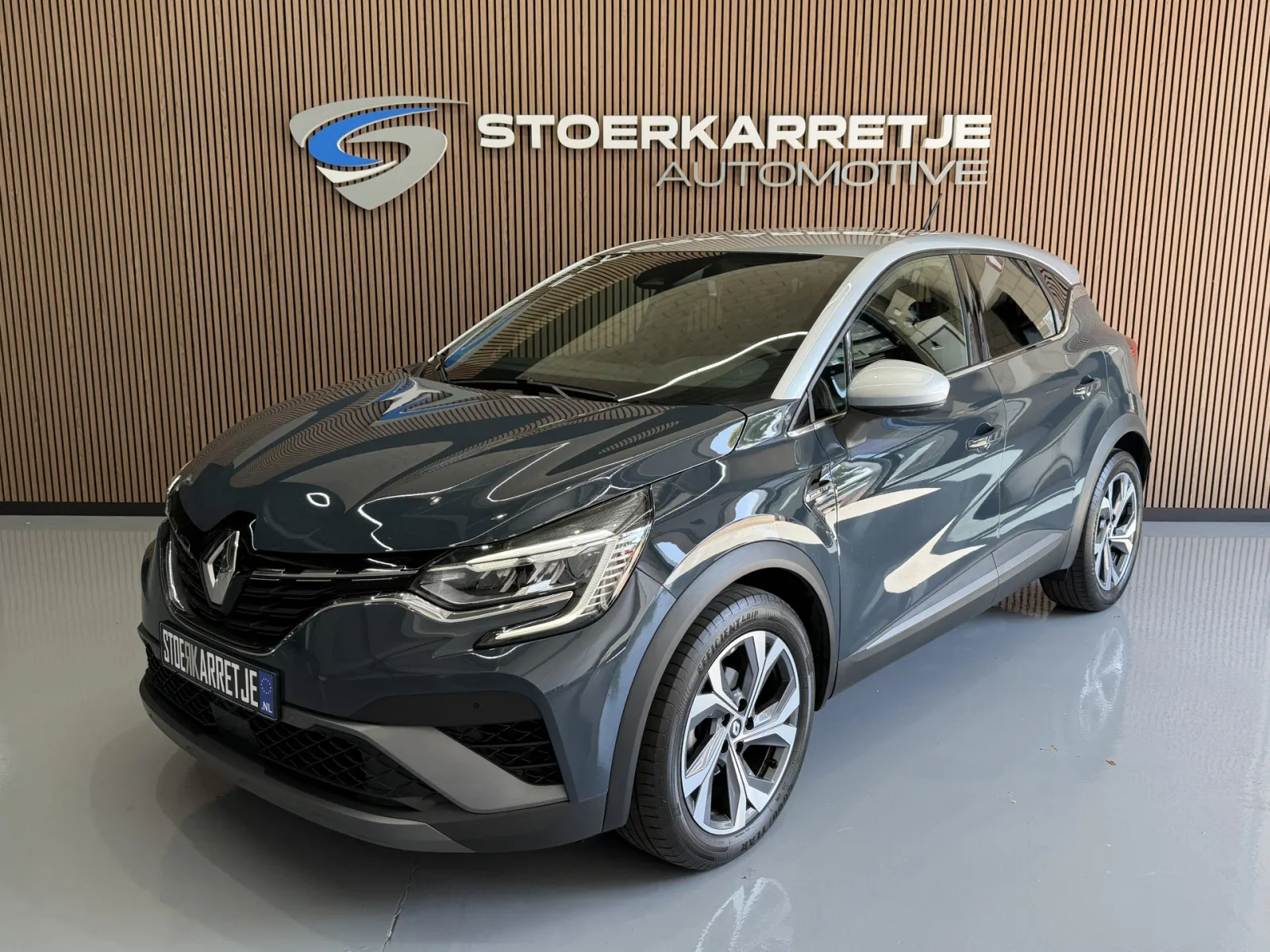 Renault Captur (2021) — foto 1