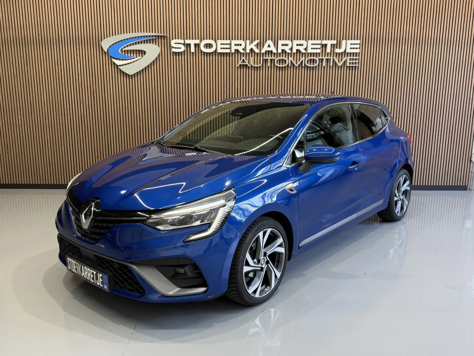 Renault Clio (2020) — foto 1