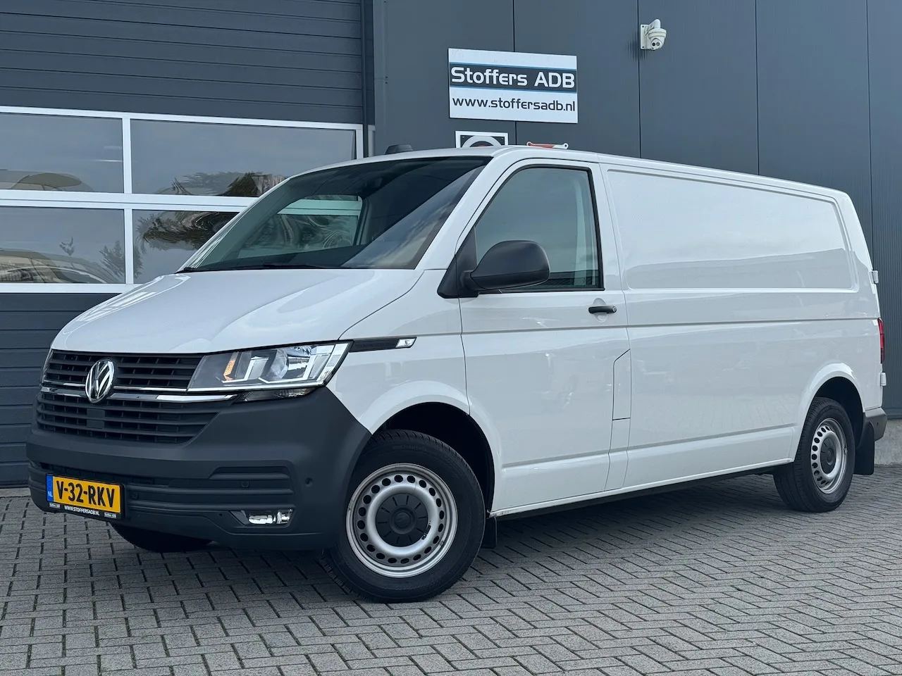 Volkswagen Caddy (2023) — foto 1