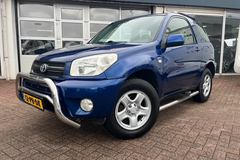 Toyota RAV4 (2004)