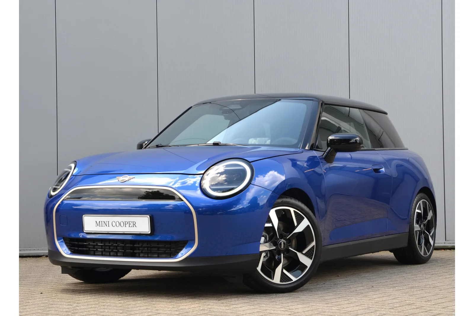 MINI Hatchback (2026) — foto 1