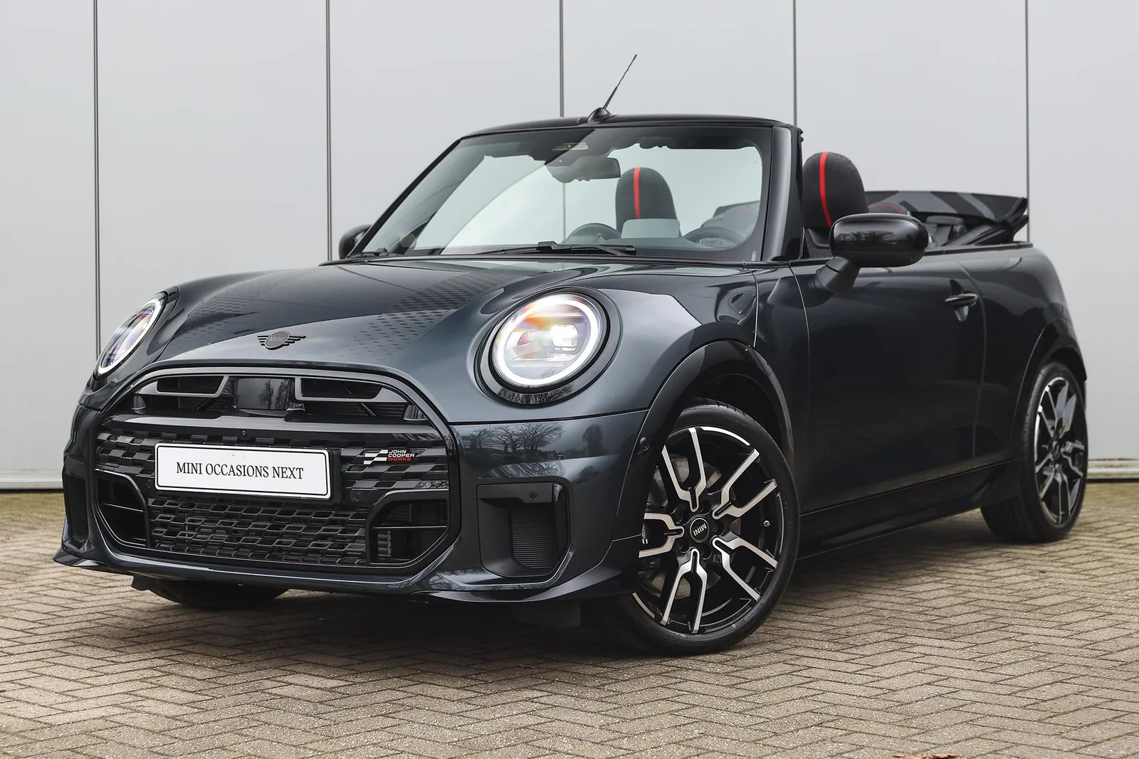 MINI Cabrio (2026) — foto 1