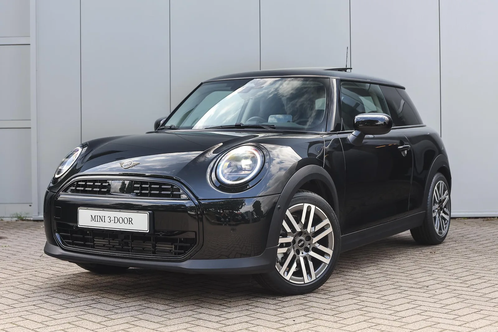 MINI Hatchback (2026) — foto 1