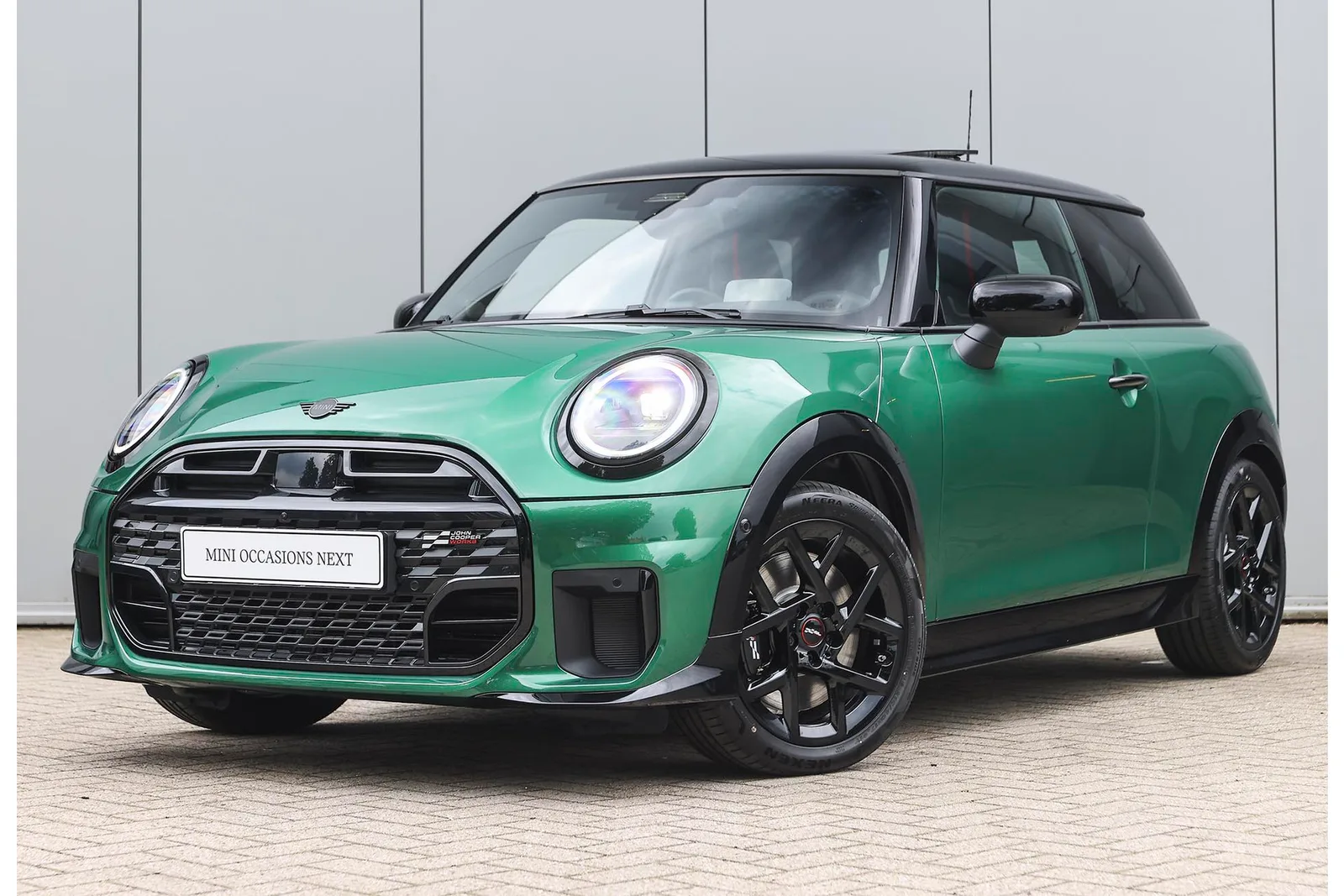 MINI Hatchback (2024) — foto 1