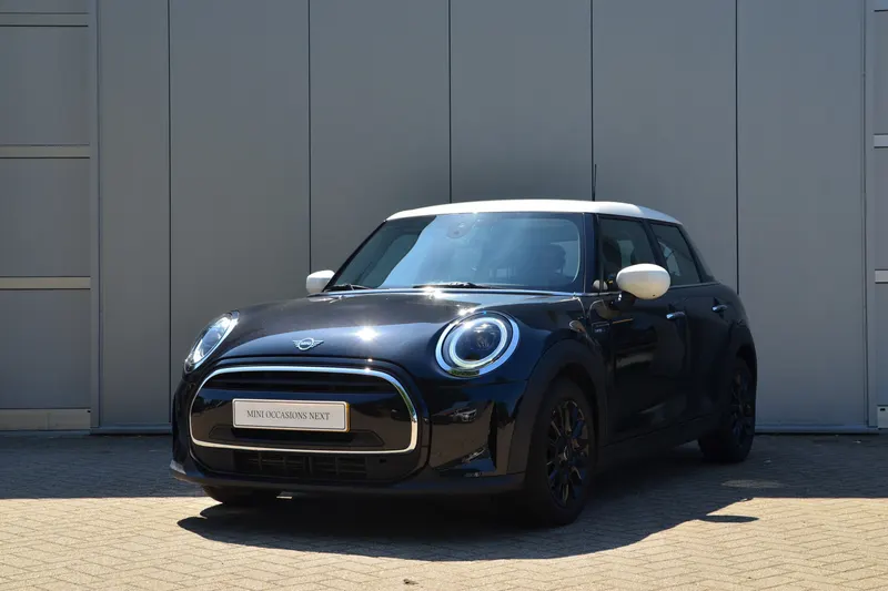 MINI Hatchback (2023)