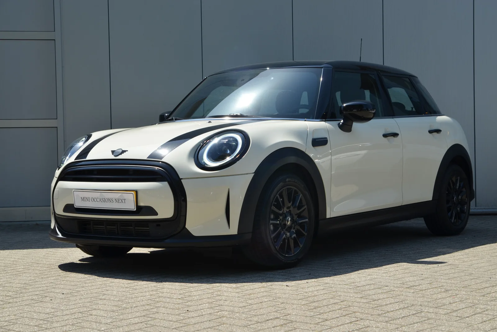 MINI Hatchback (2021) — foto 1