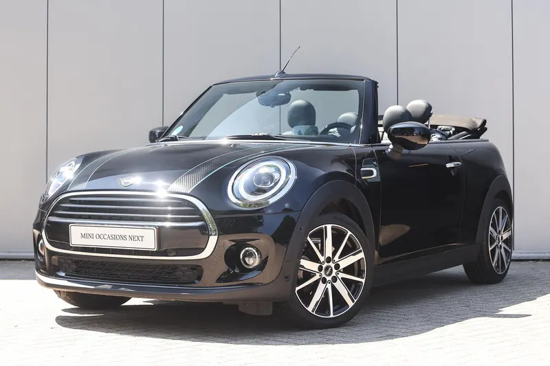 MINI Cabrio (2021)