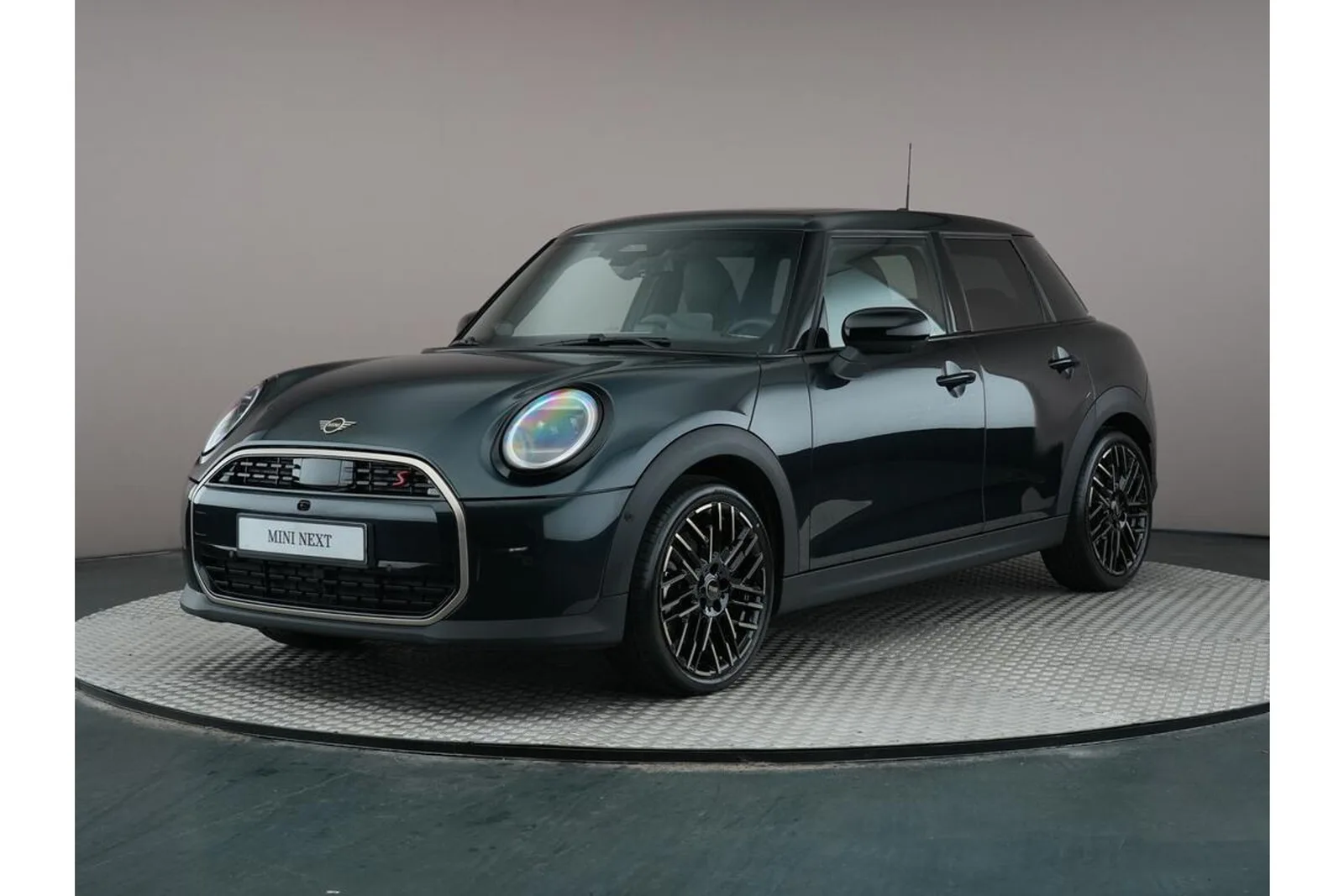 MINI Cooper S (2025) — foto 1