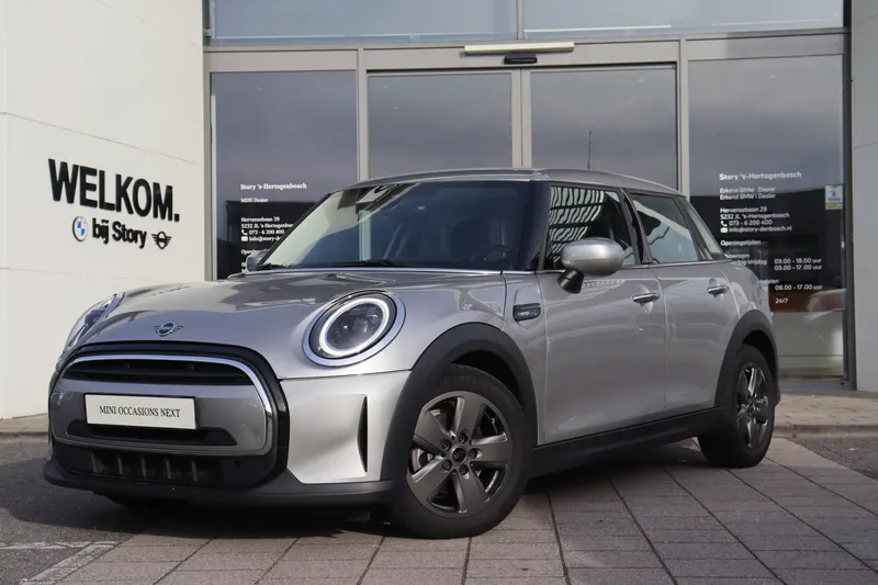 MINI Hatchback (2023)